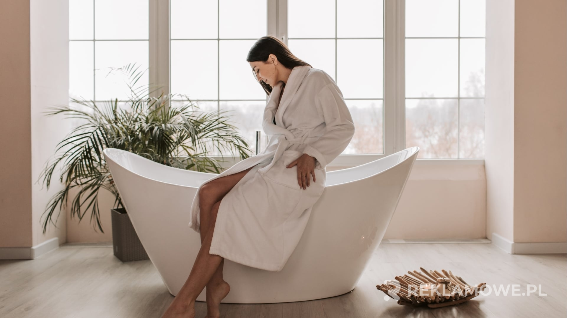 Szlafrok reklamowy używany w programie lojalnościowym